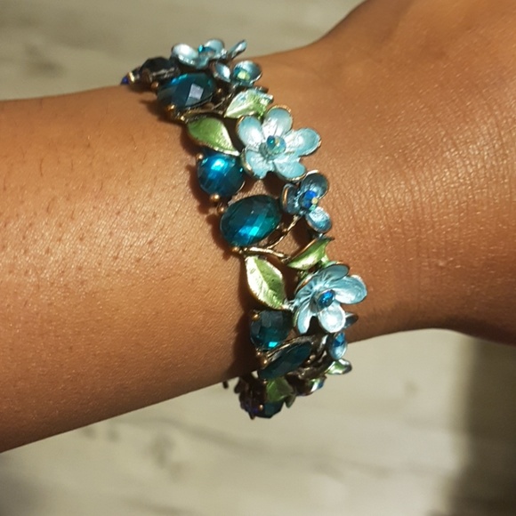 Vintage Turquoise Bracelet - Picture 2 of 7